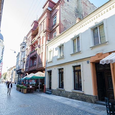 Apartamenty Lesi Ukrainky 17 Lviv Extérieur photo
