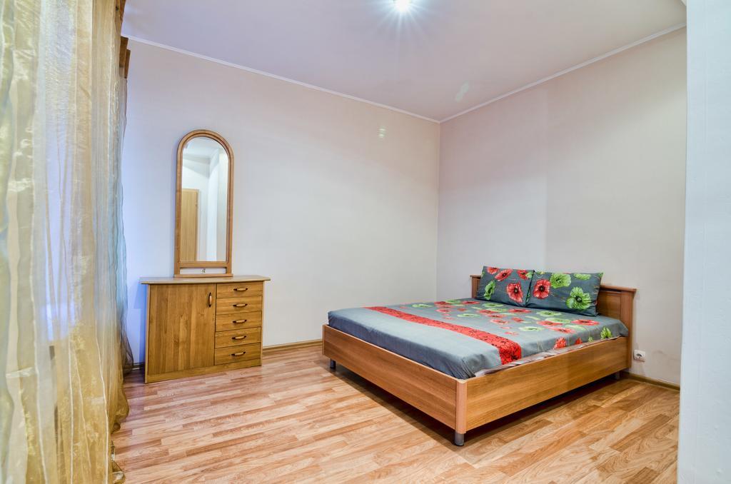 Apartamenty Lesi Ukrainky 17 Lviv Extérieur photo